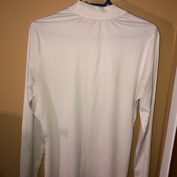 *ATHLETIC WORKS* White cool branded turtleneck - Picture 3 of 3